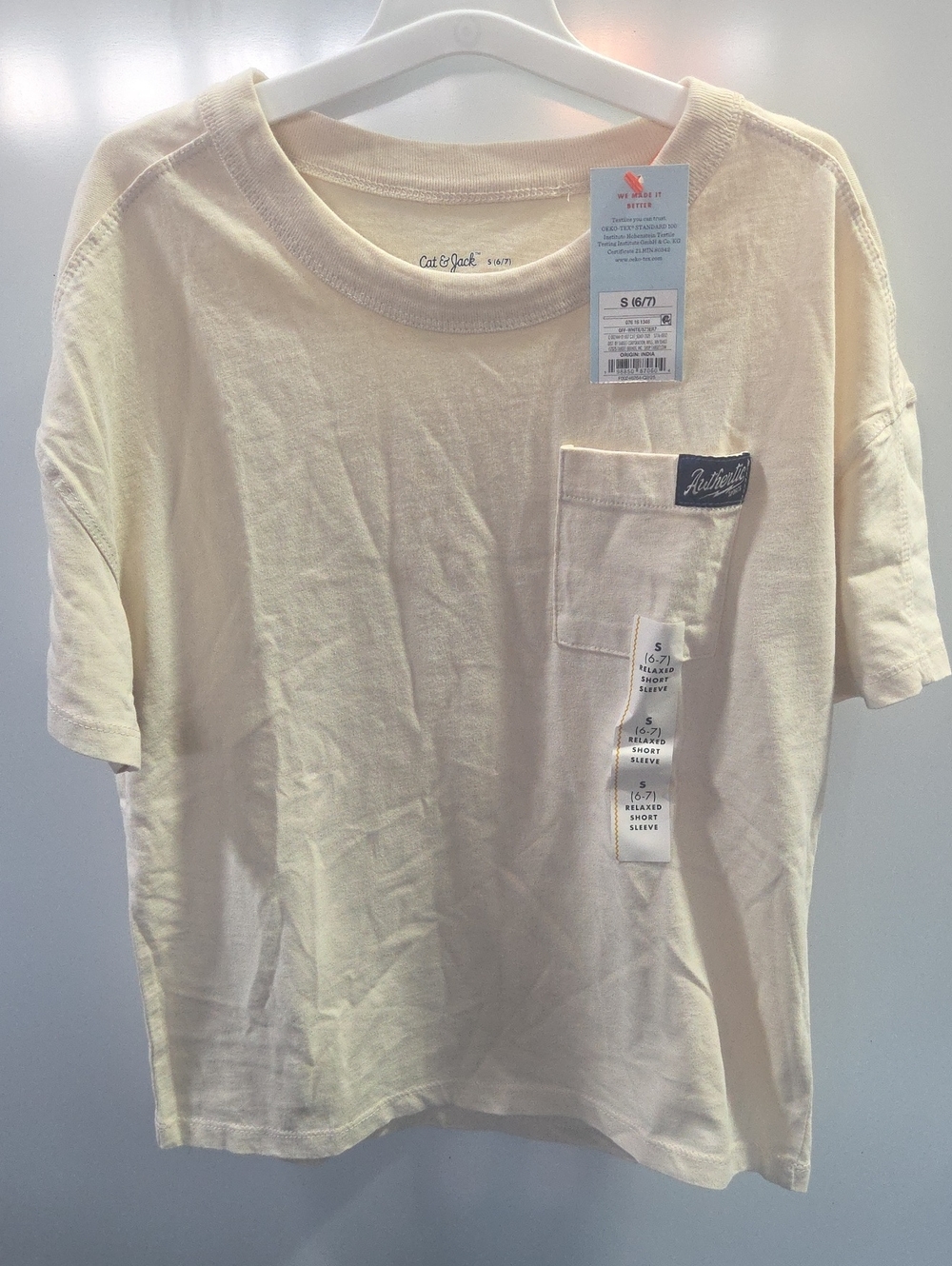 Cat & Jack Boys S 6/7 Cream Relaxed Pocket T-Shirt NWT